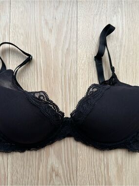 Natori Black Lace Trim Underwire Bra